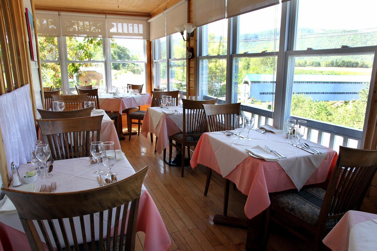 Auberge Des Cevennes L'Anse-Saint-Jean Ngoại thất bức ảnh